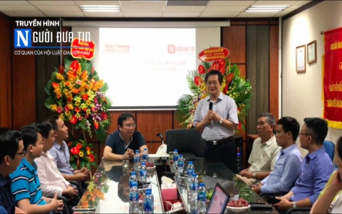 TW Hội luật gia Việt Nam thăm, chúc mừng Báo ĐSPL và Người đưa tin