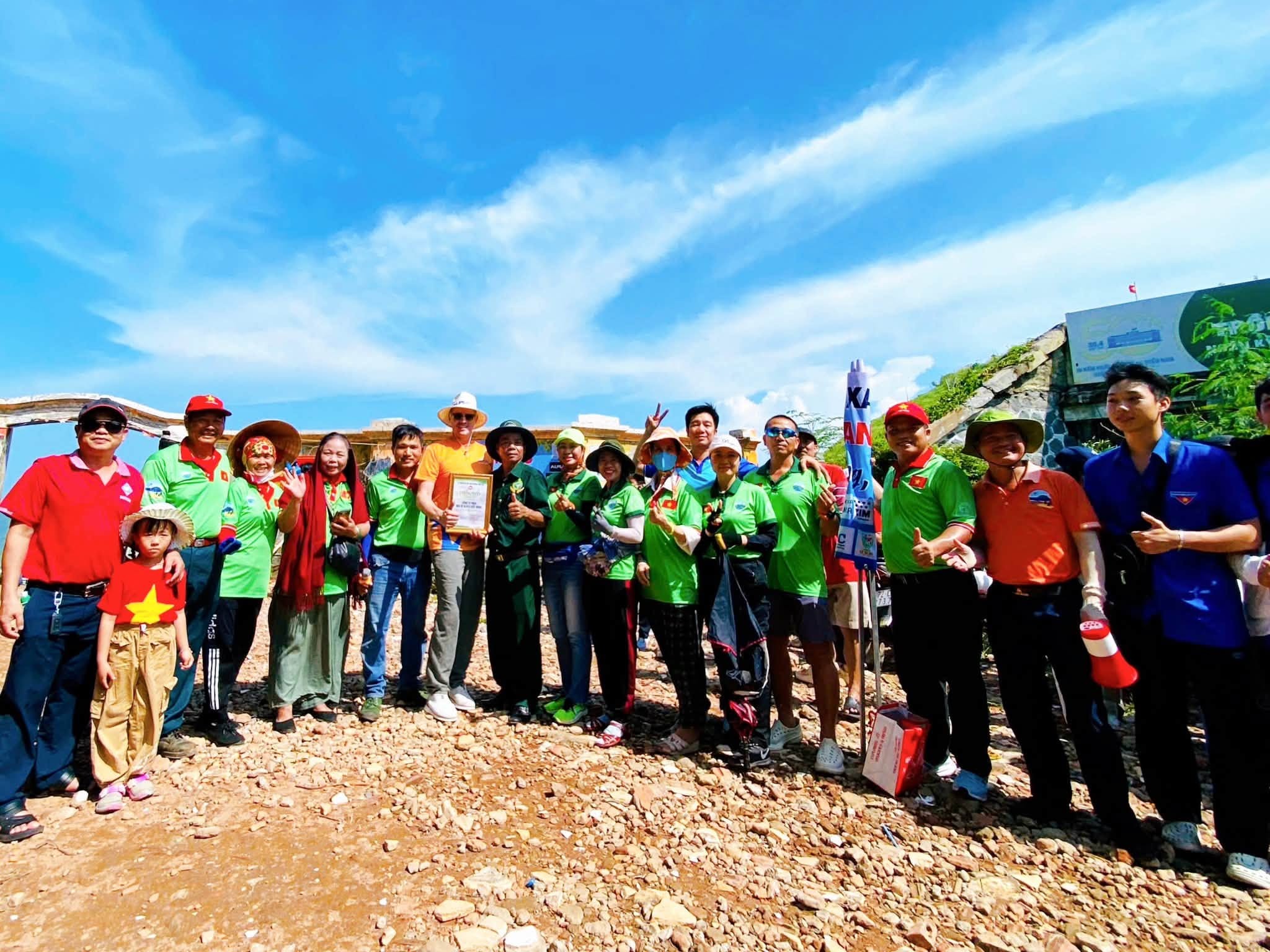 120 cây bàng và hành trình góp mảng xanh cho Mũi Nghinh Phong
