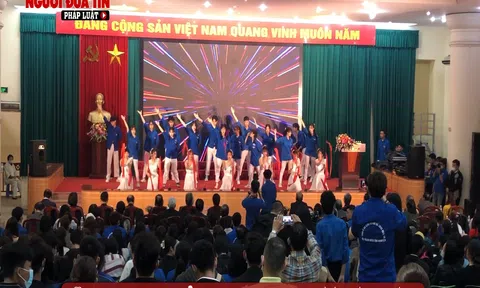 Tuyên dương khen thưởng sinh viên đạt thành tích tại các cuộc thi quốc gia và khu vực