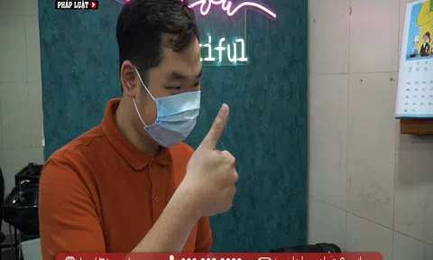 Nghe bằng đôi mắt, nói bằng đôi tay, thấu bằng con tim