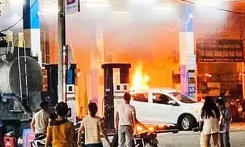 Bài 1: Bao giờ Hà Nội xoá sổ những “bom xăng” trong khu dân cư?