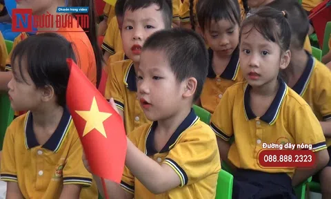 Học sinh huyện Quốc Oai (Hà Nội) hân hoan trong ngày hội khai trường