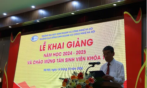 Trường Cao đẳng Kinh doanh và Công nghệ Hà Nội long trọng tổ chức Lễ Khai giảng năm học 2024 - 2025