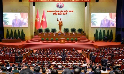 Công bố danh sách Bộ Chính trị khóa XIV