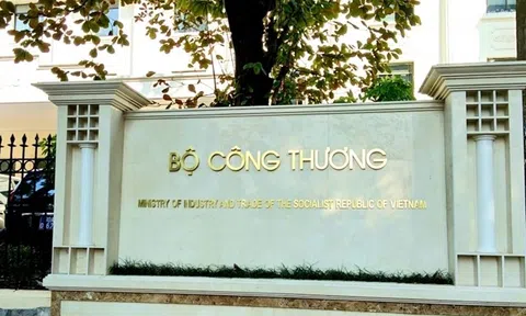 Vụ livestream bán hàng nghi phá giá: Thứ trưởng Bộ Công Thương chỉ đạo xử lý