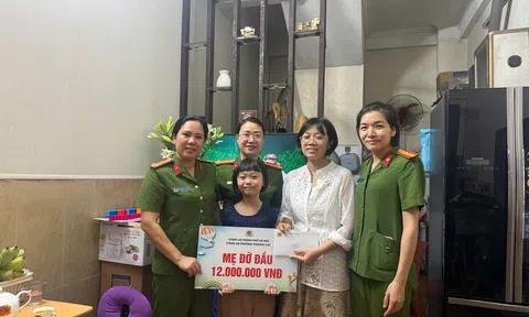 Chi hội Phụ nữ Công an phường Thượng Cát lan tỏa yêu thương từ mô hình “Mẹ đỡ đầu”