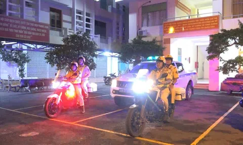 CSGT TP Hồ Chí Minh tăng cường kiểm tra nồng độ cồn trong đêm 19/8