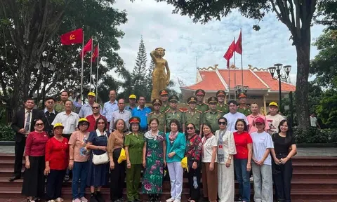 TP.HCM: Hành trình 'về nguồn' của cựu Công an nhân dân phường Chợ Lớn