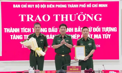 Bộ đội Biên phòng TP.HCM trao thưởng tổ đánh án và ghi nhận thành tích xuất sắc trong đấu tranh với tội phạm ma túy