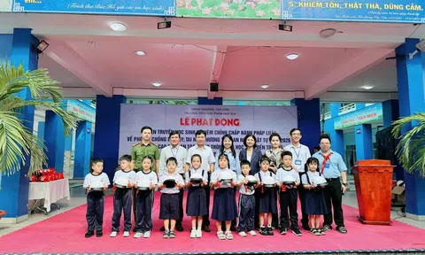 Trường Phan Huy Ích phát động tuyên truyền phòng, chống ma túy và an toàn giao thông