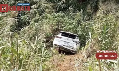 Thông tin mới nhất vụ tai nạn ô tô lao xuống vực sâu 20 mét tại Quảng Trị