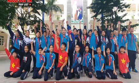 Trường THCS Thăng Long, Hà Nội: "Gói trọn yêu thương - gửi miền Trung ruột thịt"