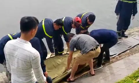 Phát hiện xác nam sinh trường công an ở hồ trong công viên Thống Nhất