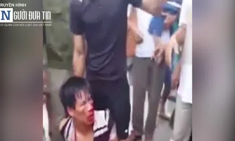 Nghi bắt cóc trẻ em đối tượng đi ô tô bị dân vây đánh