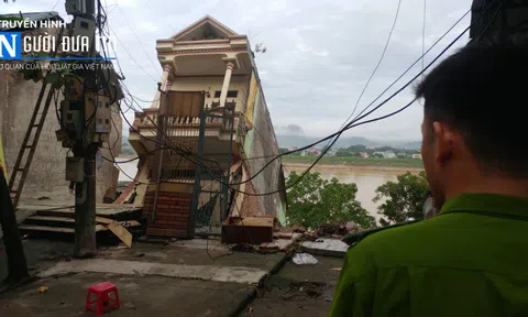 Hòa Bình: Sông Đà trực "nuốt" hàng chục căn nhà