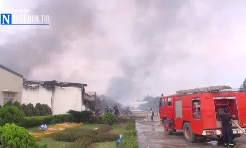 Cháy lớn tại Khu công nghiệp Thụy Vân - Phú Thọ