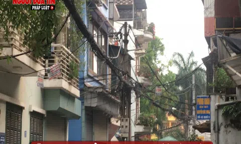 Điện lực Đống Đa (Hà Nội) cần sớm di chuyển những cột điện “chình ình” giữa đường