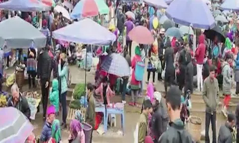 Phiên chợ nguyên sơ vùng cao Bắc Hà, vẻ đẹp núi rừng Tây Bắc