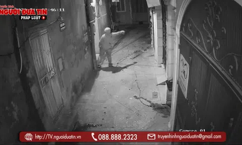 Hà Nội: Đôi vợ chồng già bị tấn công bằng "bom bẩn"