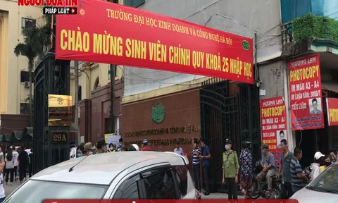 Đại học Kinh doanh và Công nghệ Hà Nội chào đón tân sinh viên K25