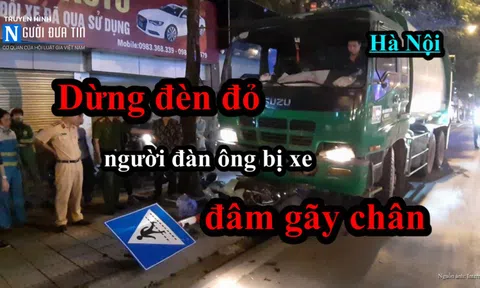 Hà Nội: Bị xe chở rác đâm khi dừng đèn đỏ