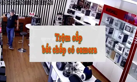 Cảnh giác trước hành vi trộm cắp dù có camera an ninh