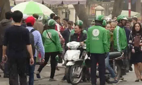 Phức tạp tình trạng giả danh xe ôm công nghệ UBER, GRAB 