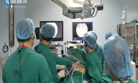 Việt Nam thực hiện thành công ca nội soi một lỗ đầu tiên trên thế giới