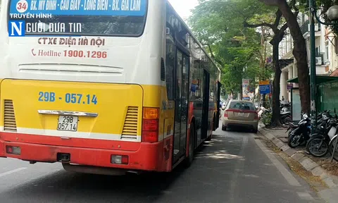 Hà Nội: Phường Trần Hưng Đạo tái diễn tình trạng lấn chiếm lòng đường vỉa hè