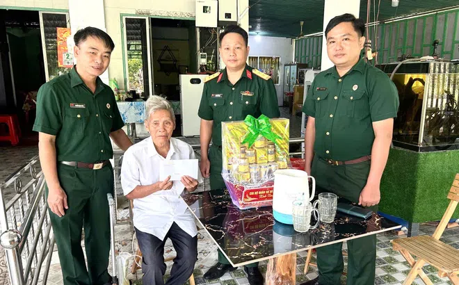 Đoàn Cựu chiến binh xã Hậu Nghĩa tri ân các Anh hùng liệt sĩ nhân kỷ niệm 79 năm Ngày 27/7