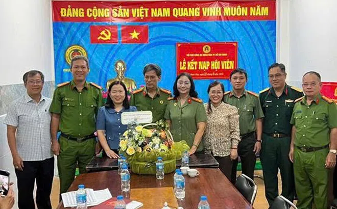 Hội Cựu Công an phường Bình Phú (TP HCM) tổ chức nhiều hoạt động tri ân, hướng về cơ sở